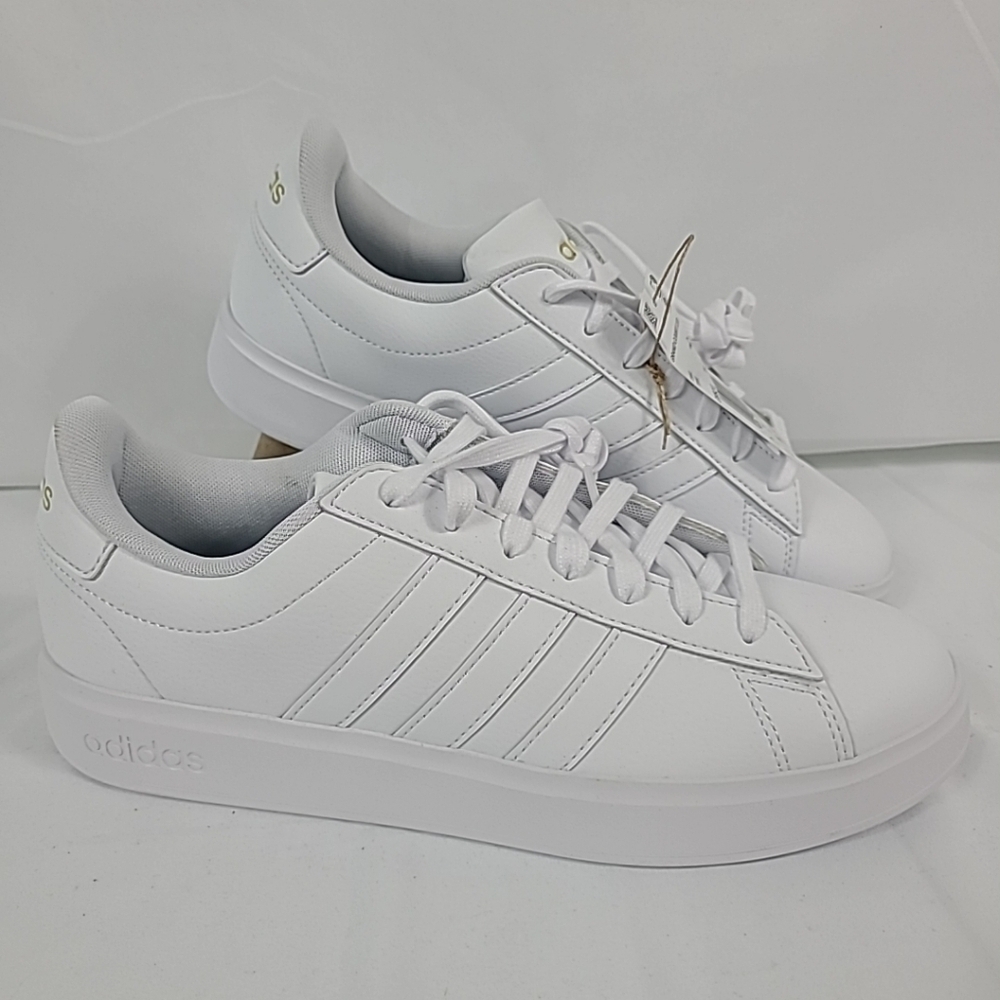NEW Adidas Women's Grand Court 2.0 Tennis Shoe GW9213 Size 9 White Gold